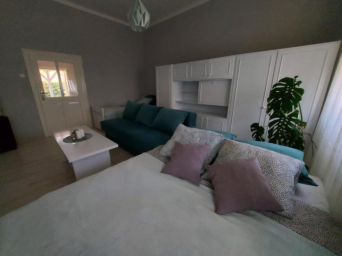 Cozy Apartment In Kikinda Ngoại thất bức ảnh