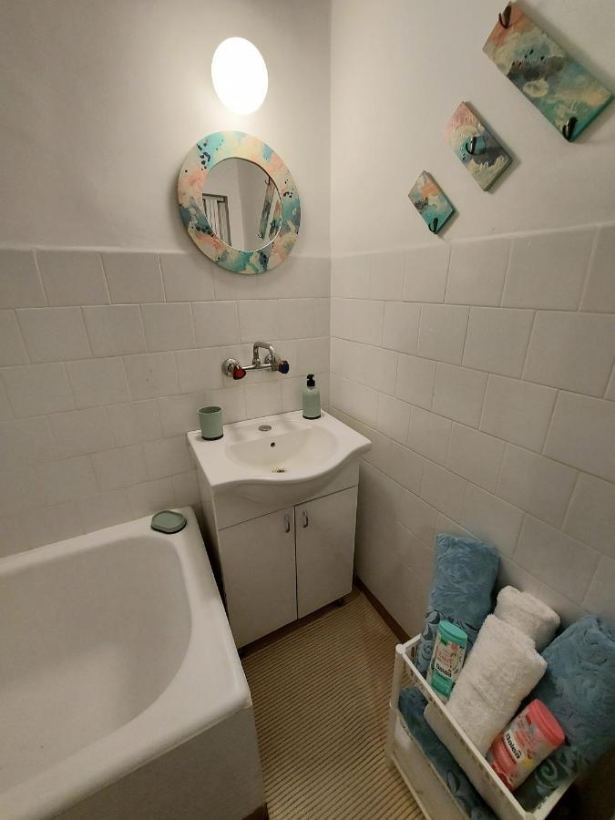 Cozy Apartment In Kikinda Ngoại thất bức ảnh