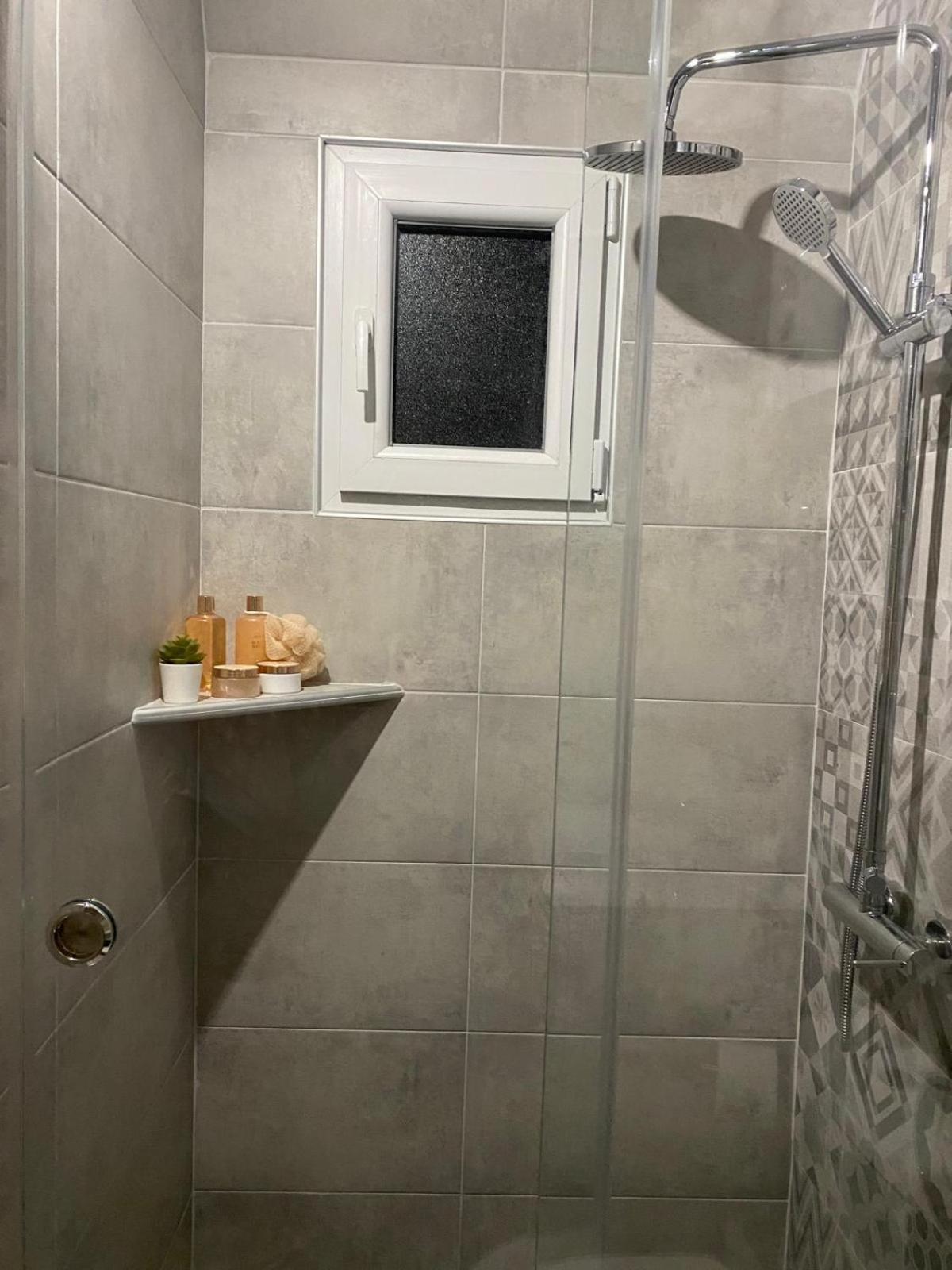 Cozy Apartment In Kikinda Ngoại thất bức ảnh